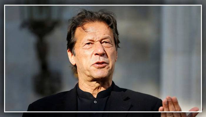 طاقت ور کو قانون کے نیچے لانے تک قوم اوپر نہیں جاسکتی: عمران خان