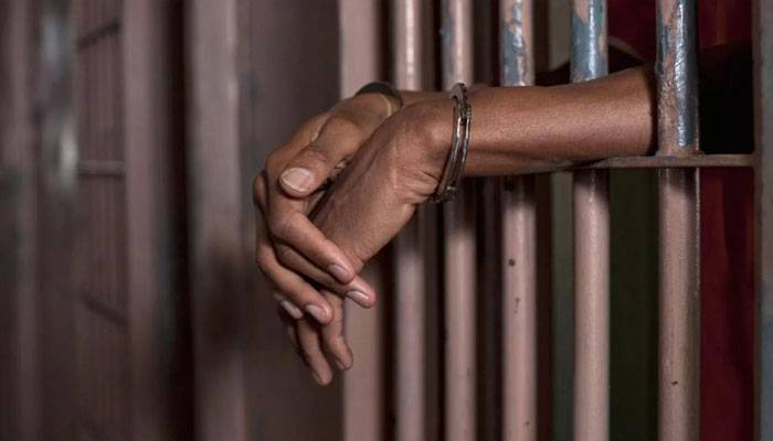 وزیراعلیٰ پنجاب کا قیدیوں کی سزا ئیں2 ماہ کم کرنے کا اعلان