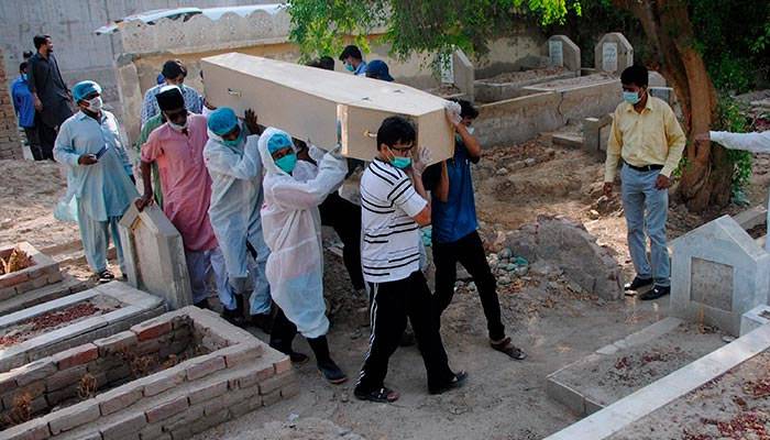 ملک میں کورونا سے مزید 104 ہلاکتیں ، پنجاب میں 63 اموات