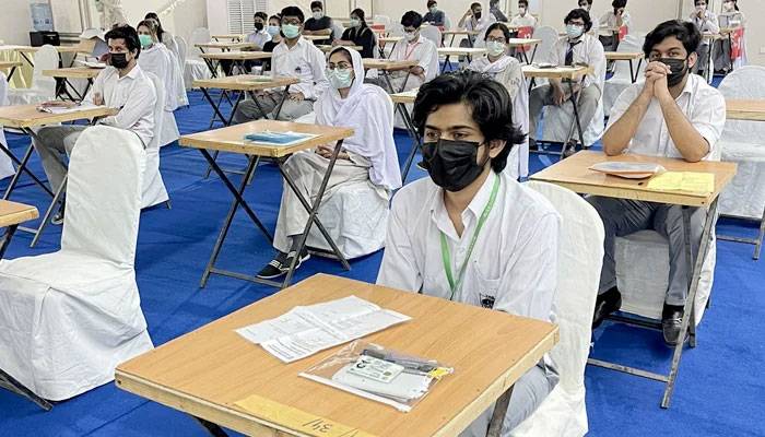 لاہور میں انٹرمیڈیٹ کے سالانہ امتحانات کا آغاز