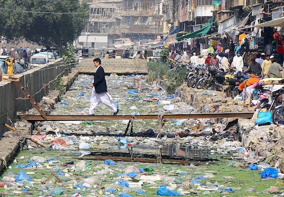 کراچی دنیا کے ناقابل رہائش شہروں میں پانچویں نمبر پرآگیا