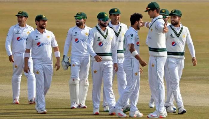 پاکستان کرکٹ ٹیم دورہ سری لنکا کے لیے روانہ