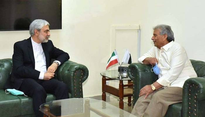 وفاقی وزیر برائے تعلیم و پیشہ وارانہ تربیت رانا تنویر حسین سے ایران کے سفیر کی ملاقات
