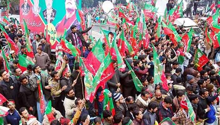راولپنڈی: پی ٹی آئی کا دھرنا،اداروں کی جگہ تبدیل کرنے کی تجویز