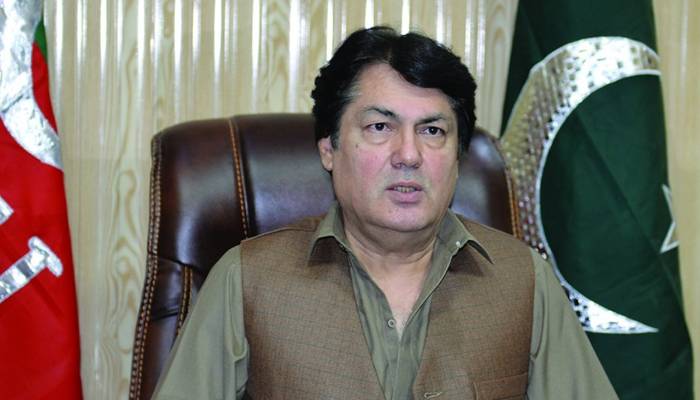 اسمبلی استعفوں سےمتعلق عمران خان کے حکم پر فوری عمل ہوگا،بیرسٹر سیف