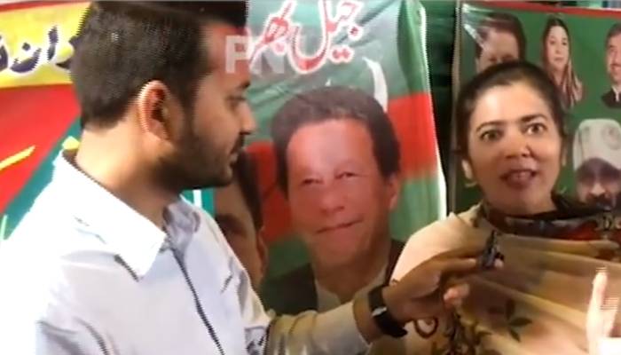 عمران خان مجھے مریم نواز کیخلاف الیکشن لڑنے کیلئے ٹکٹ دیں تو میں اس کے گھر سے بھی ووٹ لوں گی، نادیہ خٹک کی پی این این سے خصوصی گفتگو