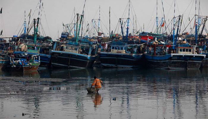 طوفان کاخطرہ ٹل گیا،بدین میں ماہی گیروں کو بستیوں میں جانےکی اجازت