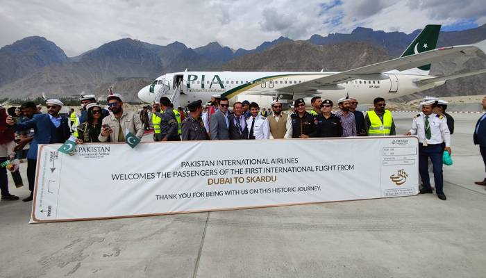 پی آئی اے کی پہلی بین الاقوامی پرواز دبئی سے سکردو لینڈ
