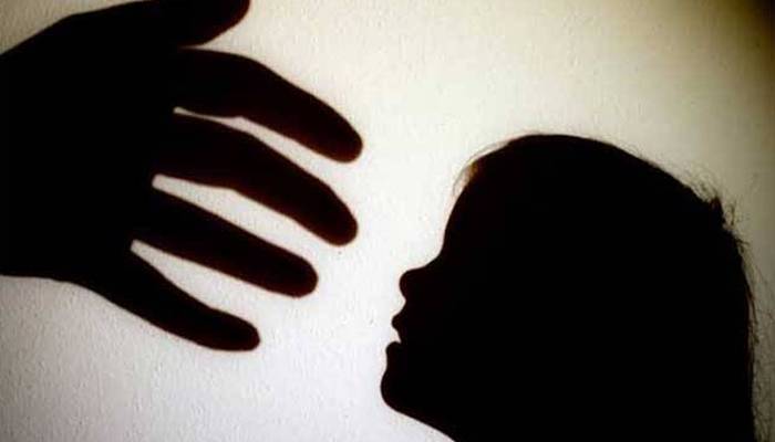 ڈونگہ بونگہ: 9 سالہ کمسن بچی جنسی درنگی کا نشانہ بن گئی