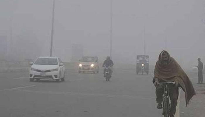 شدید دھند کا راج آج بھی برقرار: راولپنڈی آلودہ ترین شہروں کی فہرست میں نمبر ون