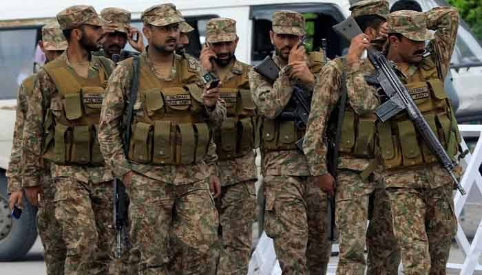 عام انتخابات 2024: لاہور سمیت پنجاب کے مختلف شہروں میں فوج تعینات