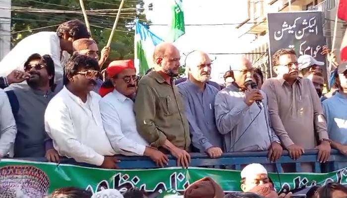 کراچی میں سیاسی جماعتوں کا احتجاج ختم کرنے کا اعلان