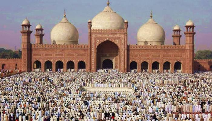  عید الفطر مذہبی عقیدت و احترام کے ساتھ منائی جا رہی ہے
