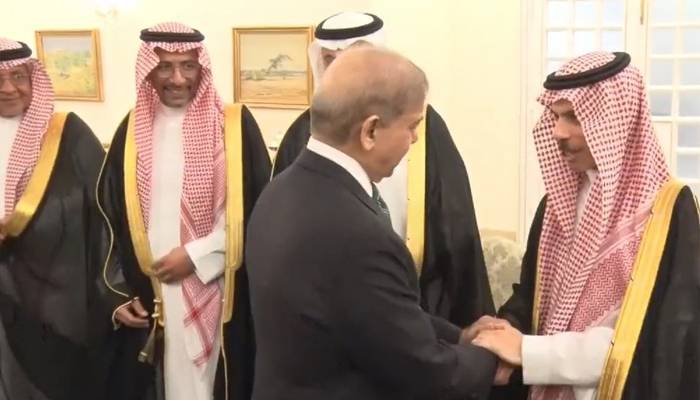 سعودیہ کی پی آئی اے سمیت کئی منصوبوں میں سرمایہ کاری کی پیشکش
