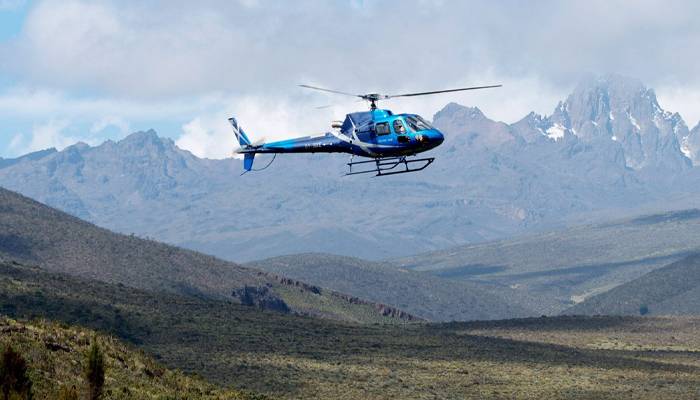 کینیا ہیلی کاپٹر گرکر تباہ :  فوجی سربراہ سمیت 10افراد ہلاک