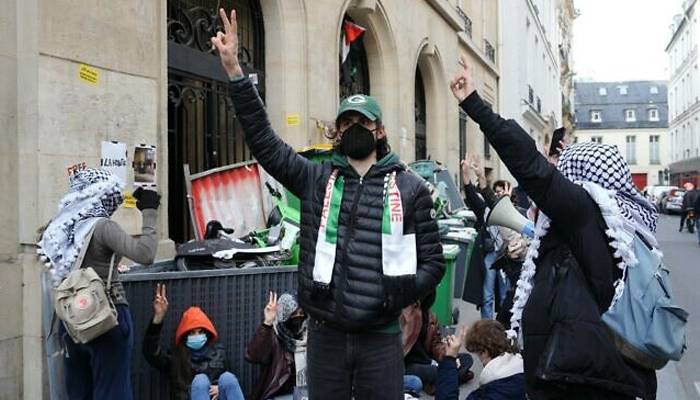 پیرس:طلبہ کوفلسطین کےحق میں نعرےبازی کرنامہنگاپڑگیا