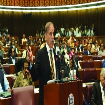 پاک فوج نے بھارت  کے مکروہ حملے کا منہ توڑ جواب دیا ،وزیراعظم   