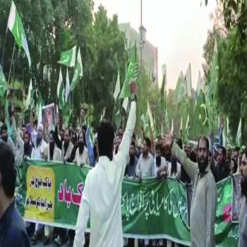 آپریشن بنیان المرصوص کی کامیابی پر شہریوں کا  جشن 